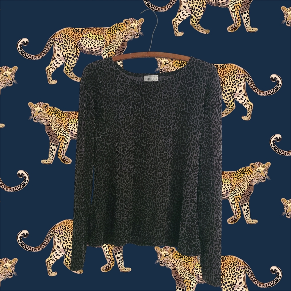 Cheetah top by Linda Leal